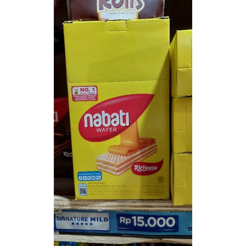 

Nabati Wafer Box Rasa Keju dan Coklat