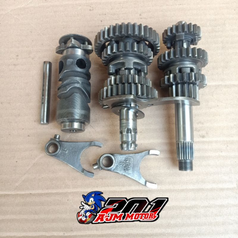 Gigi rasio girbok - gear ratio transmisi Honda Kharisma - Supra X125 - Kirana karisma KPH original