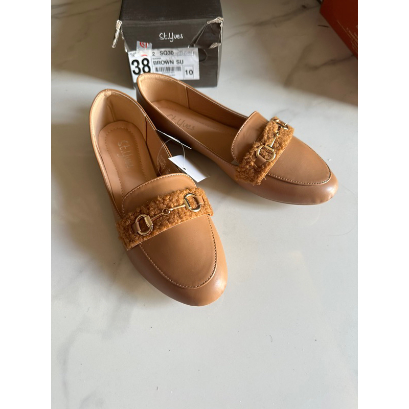 Sepatu St yves Wanita