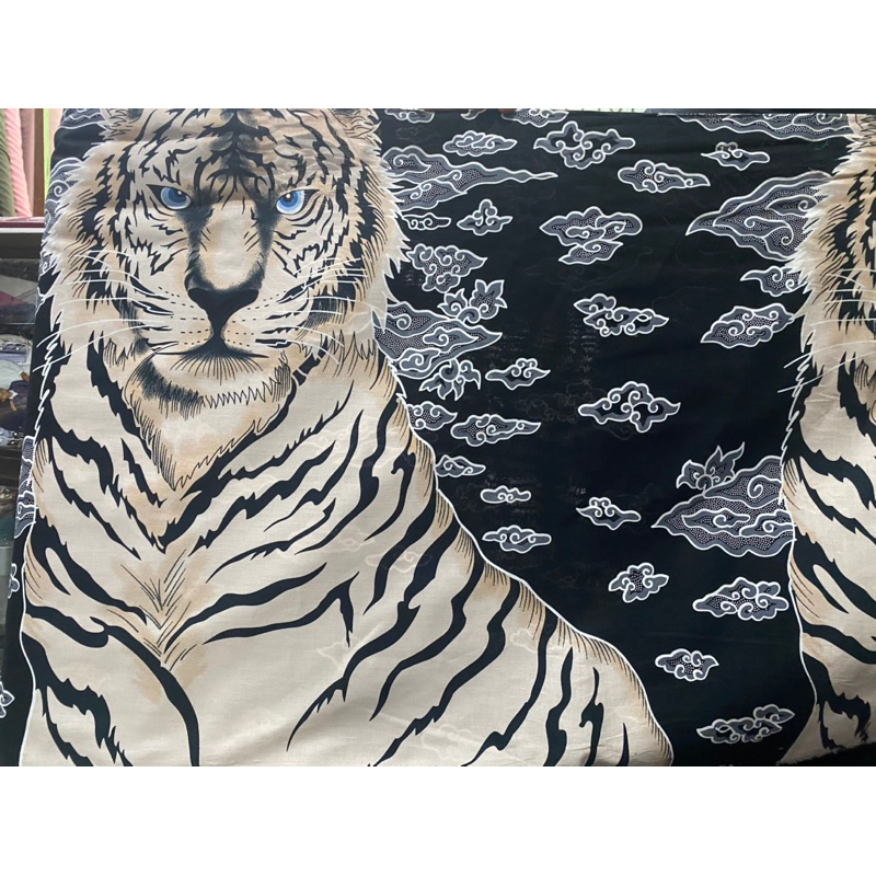 Kain Batik motif harimau