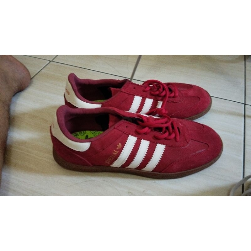 Sepatu Adidas Spezial merah ( made indo)