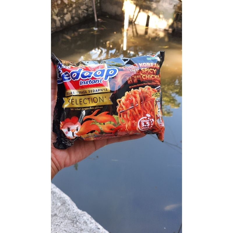 

MIE SEDAAP GORENG - KOREAN SPICY CHICKEN (harga persatuan)
