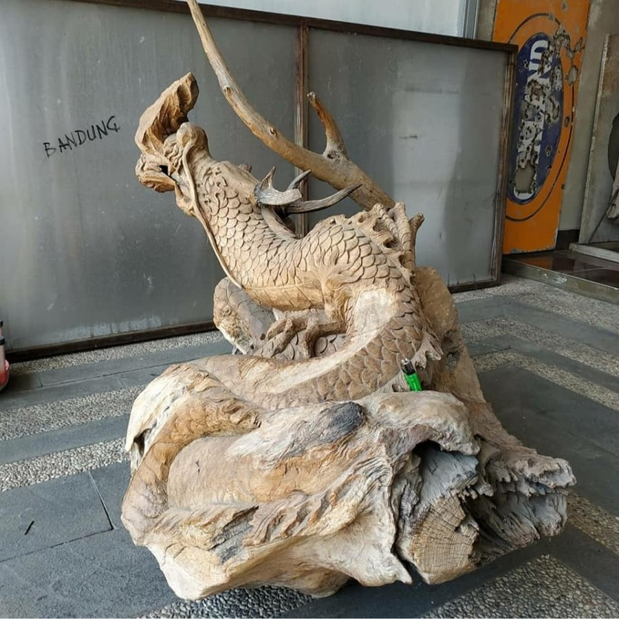 Pajangan Patung Naga Kayu Jati Ukir kayu satu