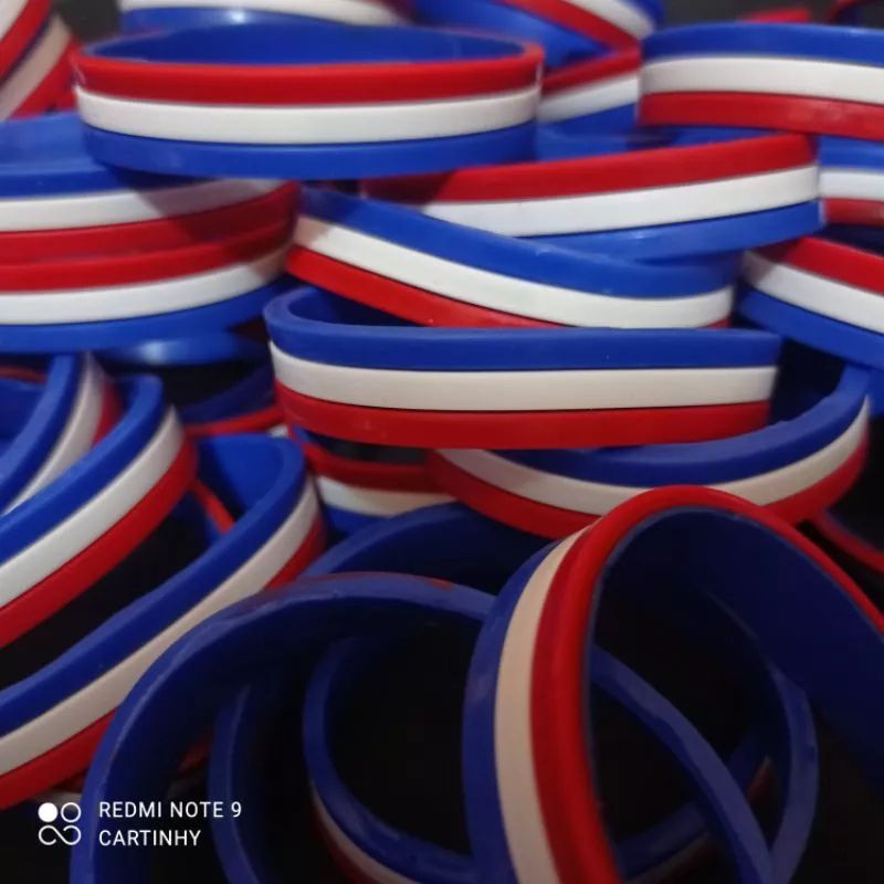 gelang salur 3warna merah putih biru
