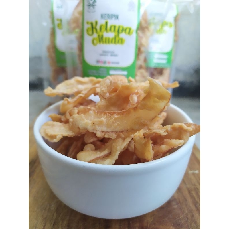 

Keripik Kelapa Muda / Keripik Degan Manis Renyah / 500gr