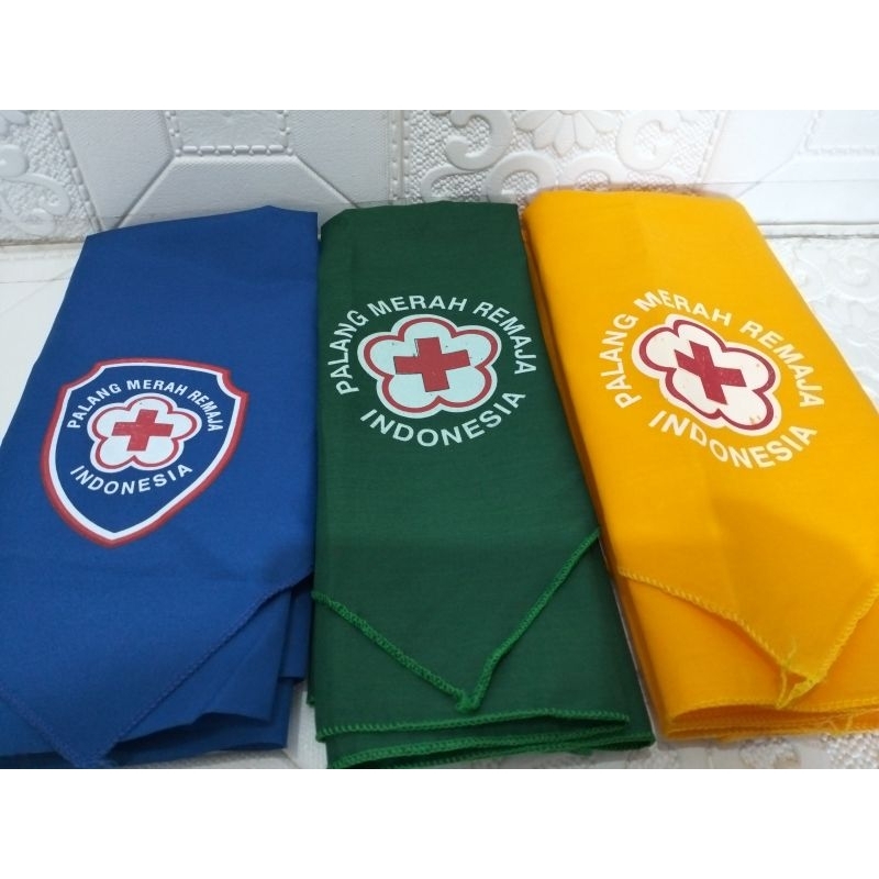 Hasduk syal PMR. biru, hijau, kuning