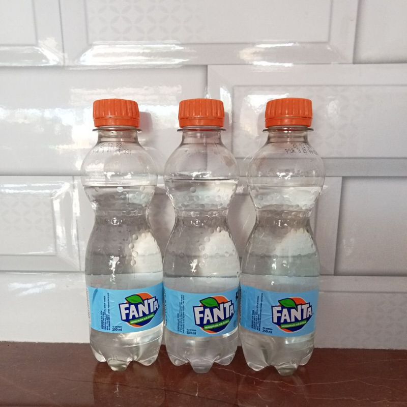 

fanta putih isi 4