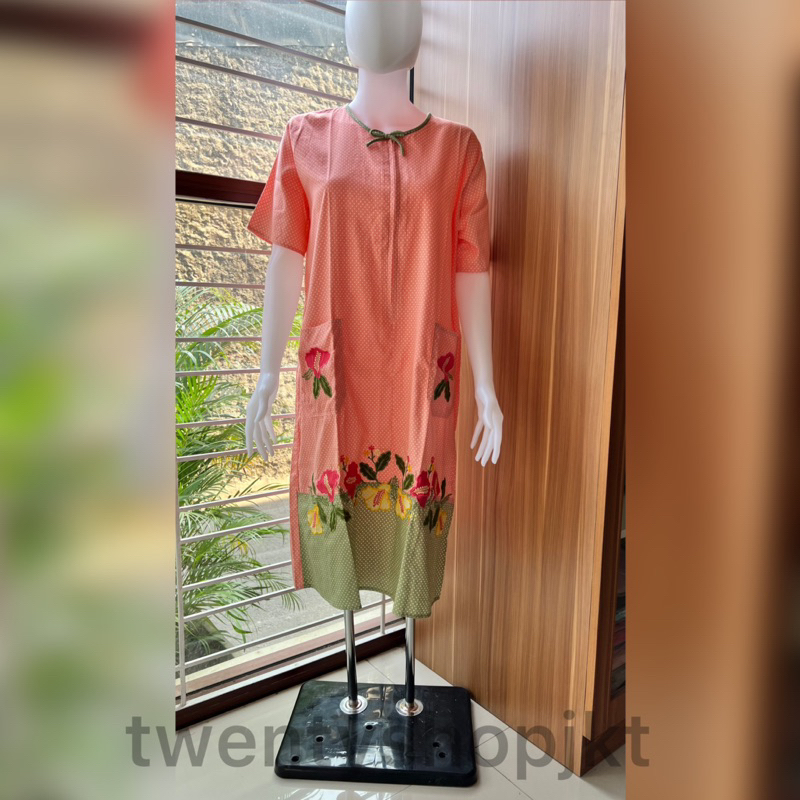 DASTER PENDEK MERK OMAH DASTER EVA SIZE M