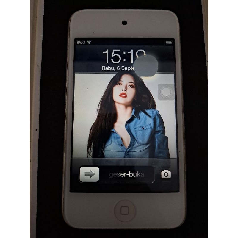 ipod touch 4 8gb normal