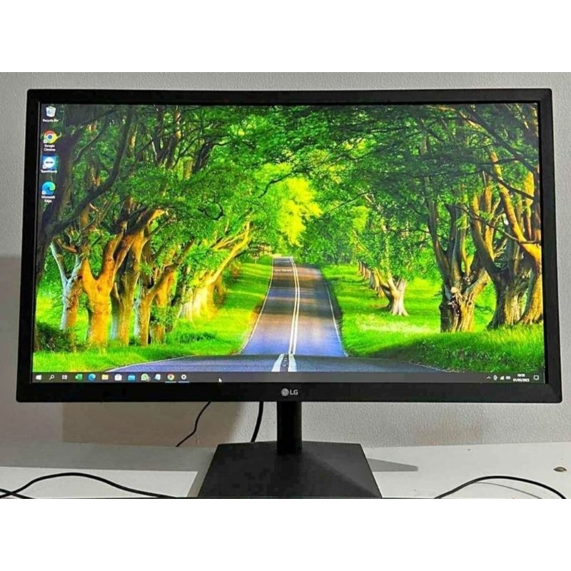 Monitor LG 24inch Bekas