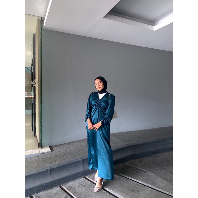 ‼️READY‼️VANNIA DRESS - MAXMARA SATIN SILK DRESS - DRESS PANTAI - DRESS CASUAL - BRIDESMAID DRESS - 