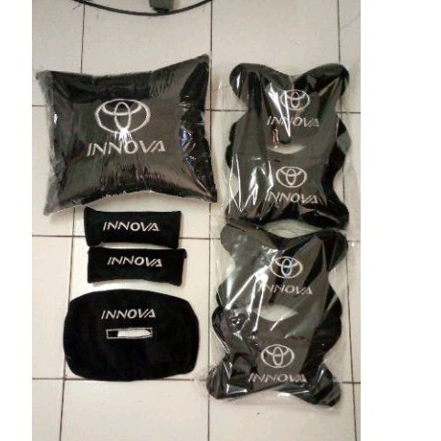 aksesoris interior carset mobil Toyota Innova
