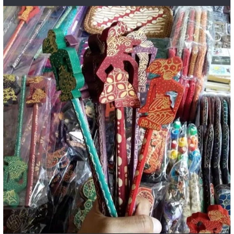 

pensil kayu gambar wayang lukis