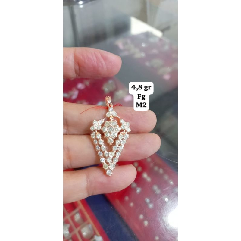 Liontin Berlian Medan