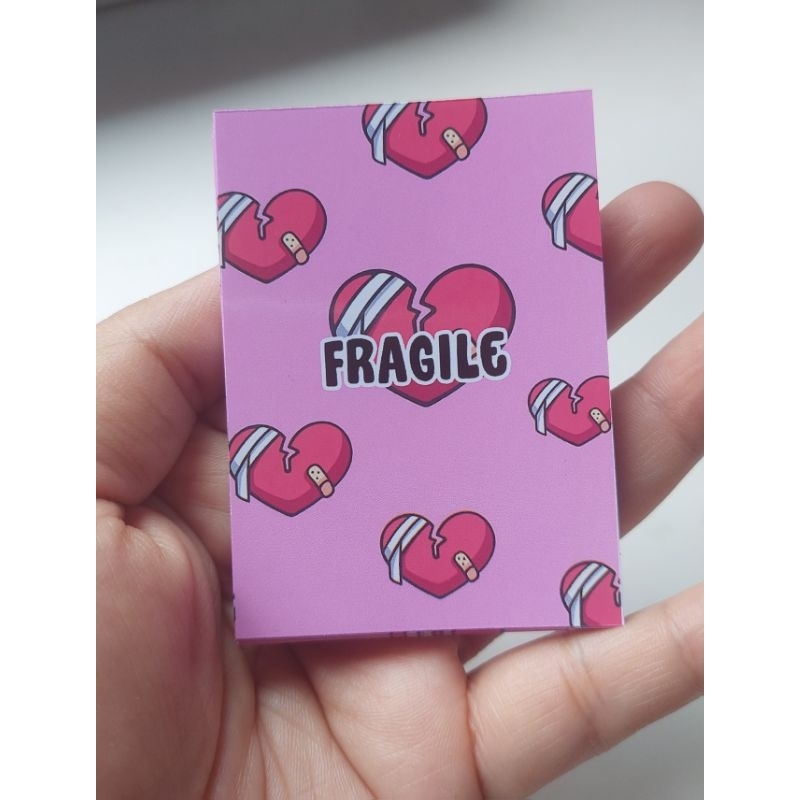 

STIKER FRAGILE