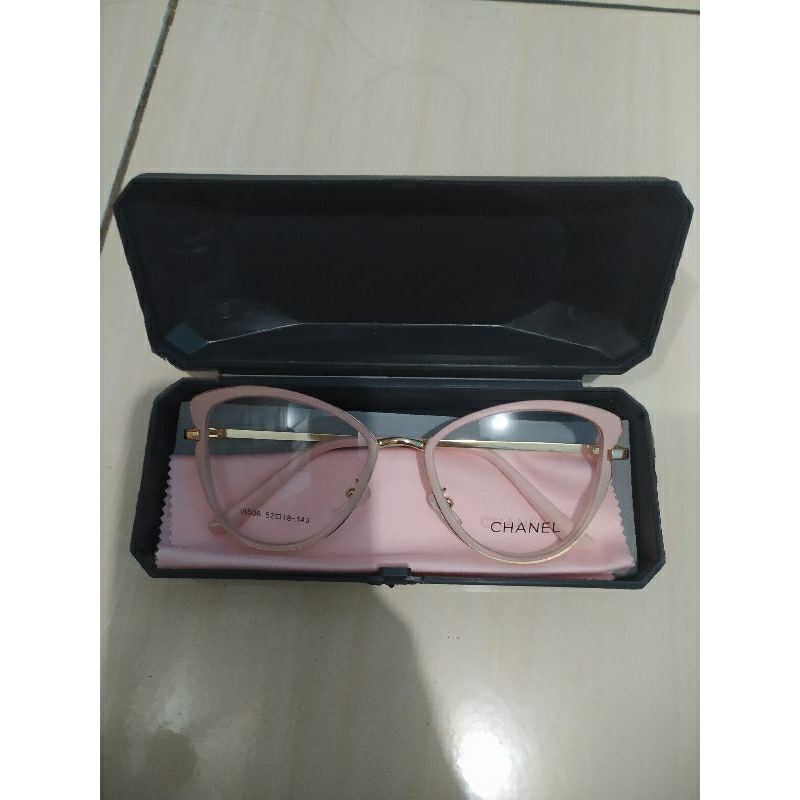 Kacamata Cat Eye Peach