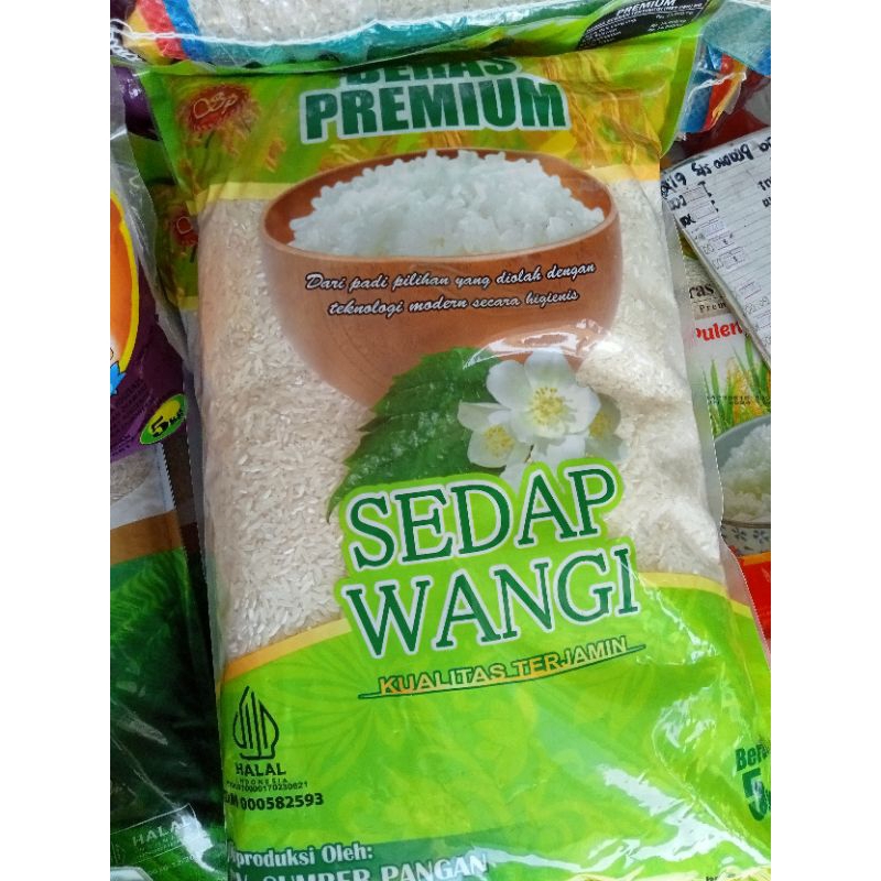 

Beras premium merk Sedap Wangi 5 kg