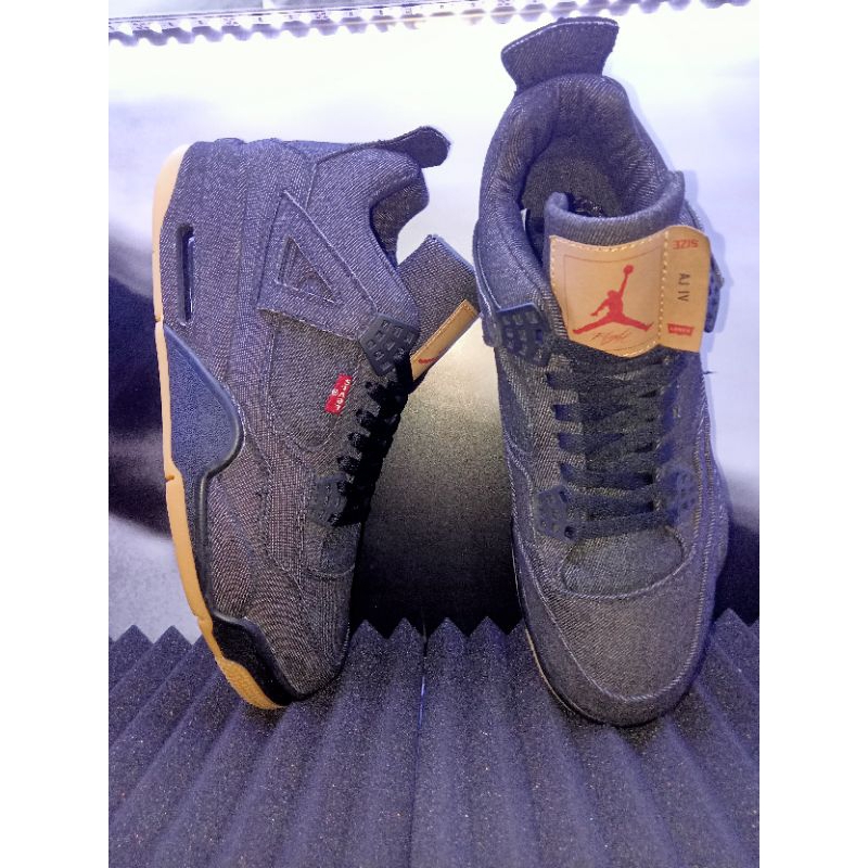 Jordan retro 4 kolep Levis Second