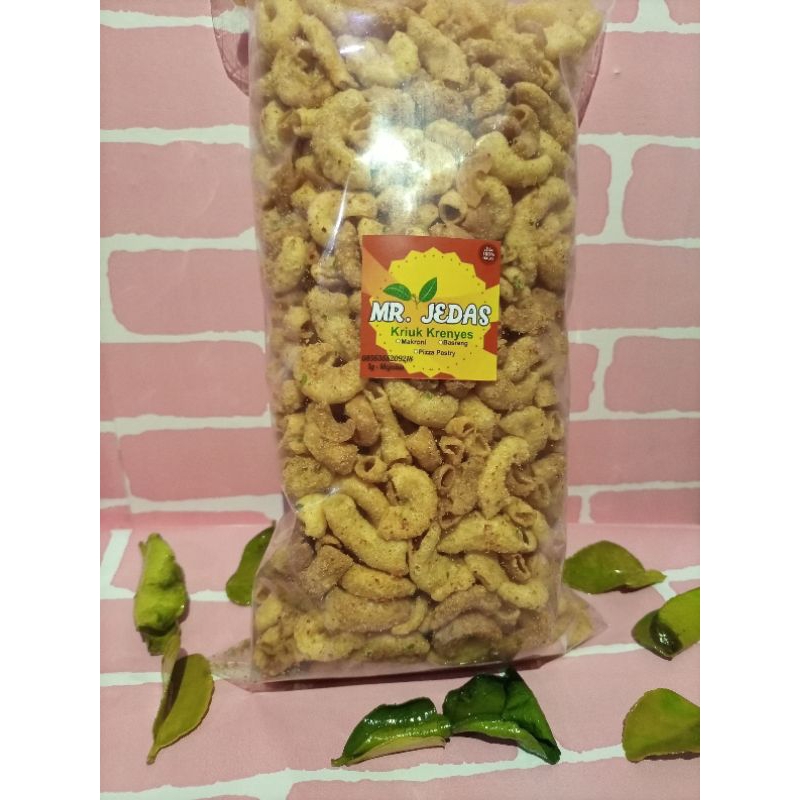 

MAKARONI NGEMBANG PEDAS DAUN JERUK 250GR