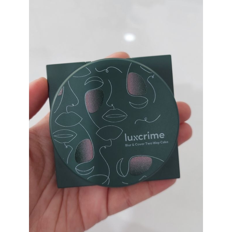 Luxcrime Blur & Cover Two Way Cake shade Honeycomb preloved