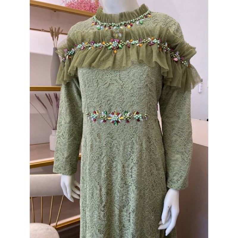 Dress Gaun Kebaya Pesta Brukat Manik Khadijah bin Dawood