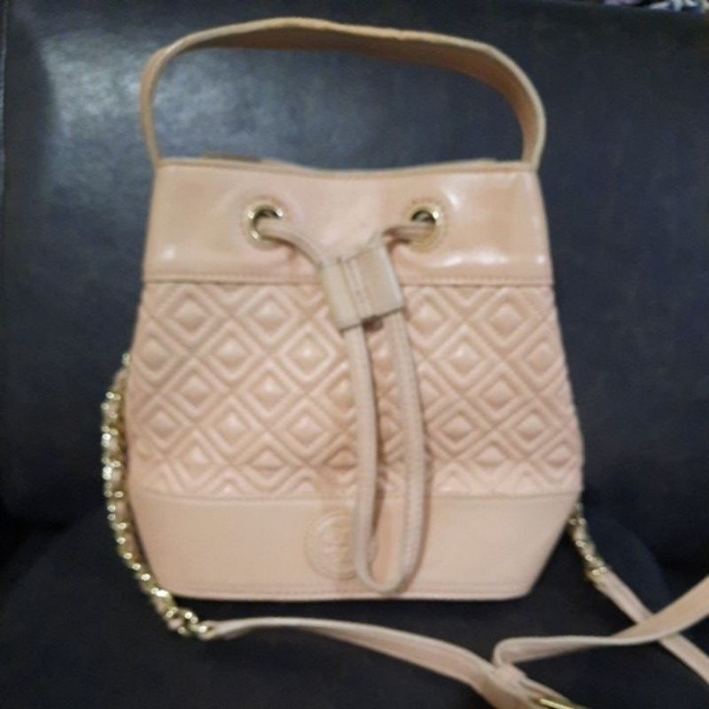 Preloved bucket bag Tory Burch