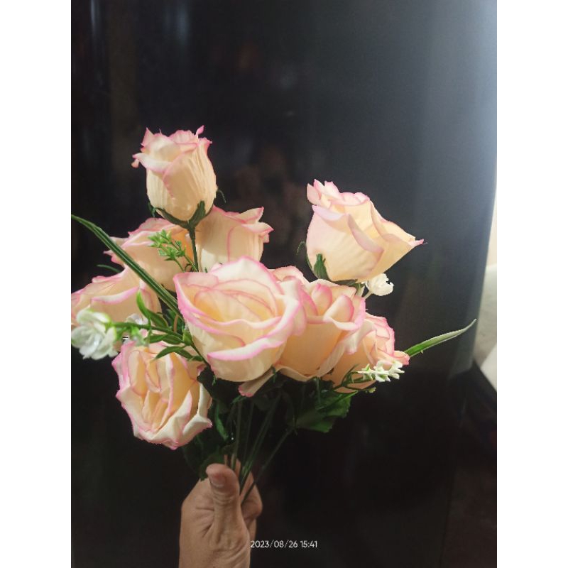 bunga mawar artificial