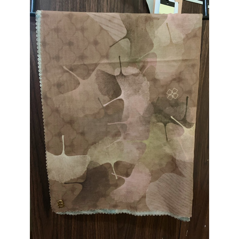 Preloved Buttonscarves ginko