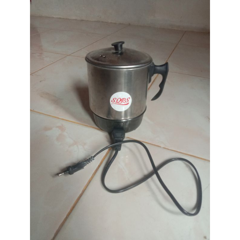 pemanas air/mug listrik