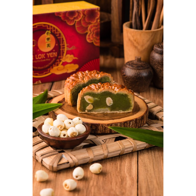 

Mooncake kue bulan SIN LOK YEN rasa pandan dan green tea isi 4