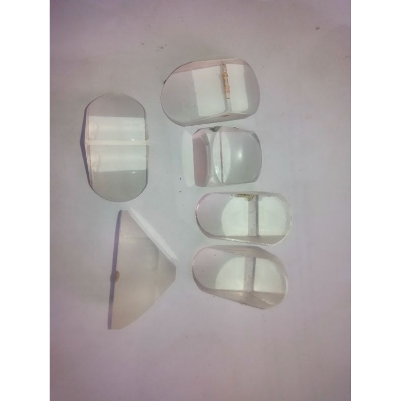 lensa Prisma segitiga untuk teleskop dan teropong bintang