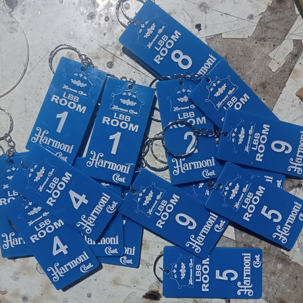Custom Gantungan Kunci kos/penginapan akrilik