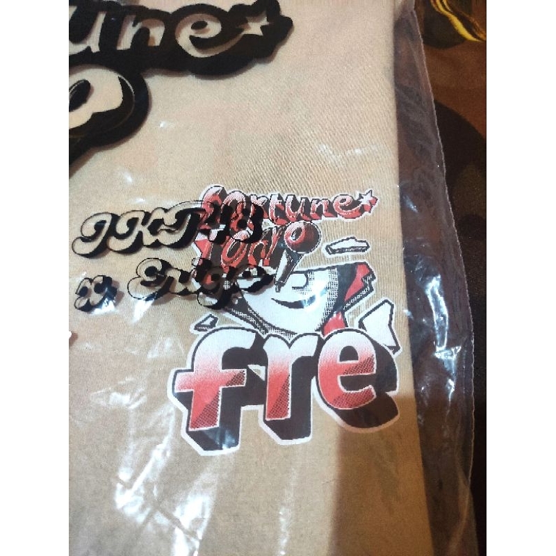 T-shirt ERIGO X JKT 48 (FREYA) ORIGINAL Limitededition