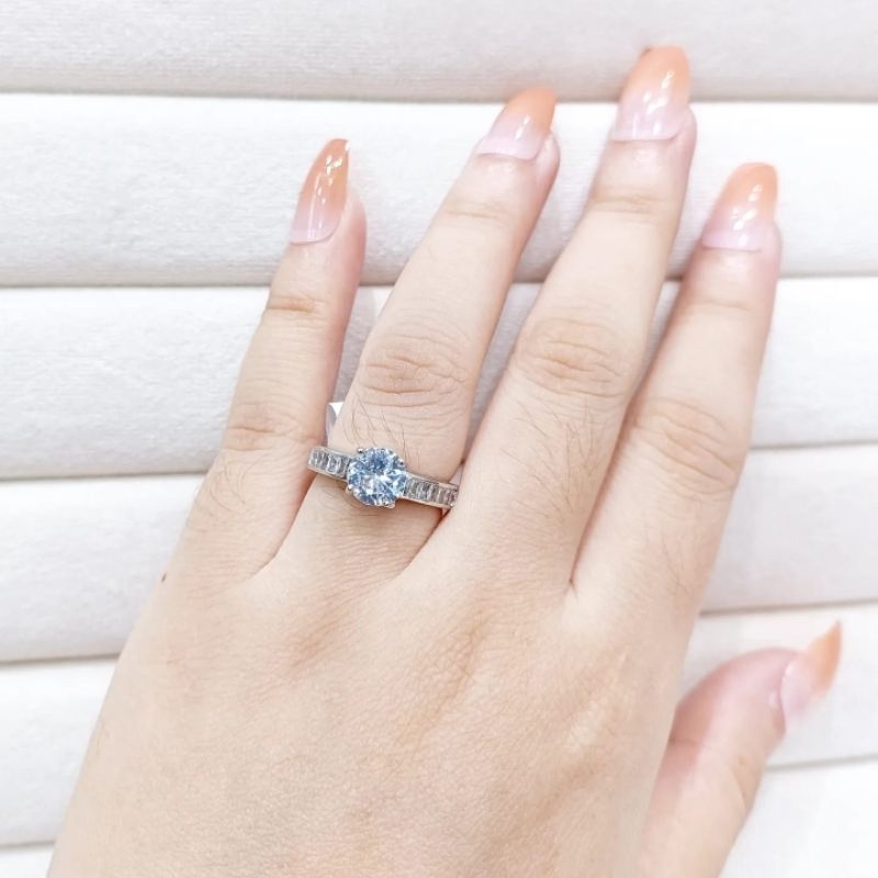 Cincin diamond mata