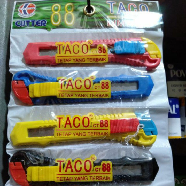 

Cutter TACO Besar Pisau Pemotong Tajam Silet Sillet Cuter Karter Tipis Kuat Kecil Alat Potong Kertas Karton Serbaguna Potong Iris Lepas Pasang Knife Tajem Cut Stationery Satuan Ecer Warna Warni Murah Termurah Ukuran Ukir ATK Runcing Surga Art Motor Malan