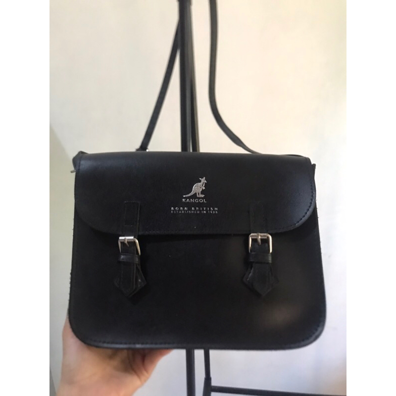 preloved kangol slingbag