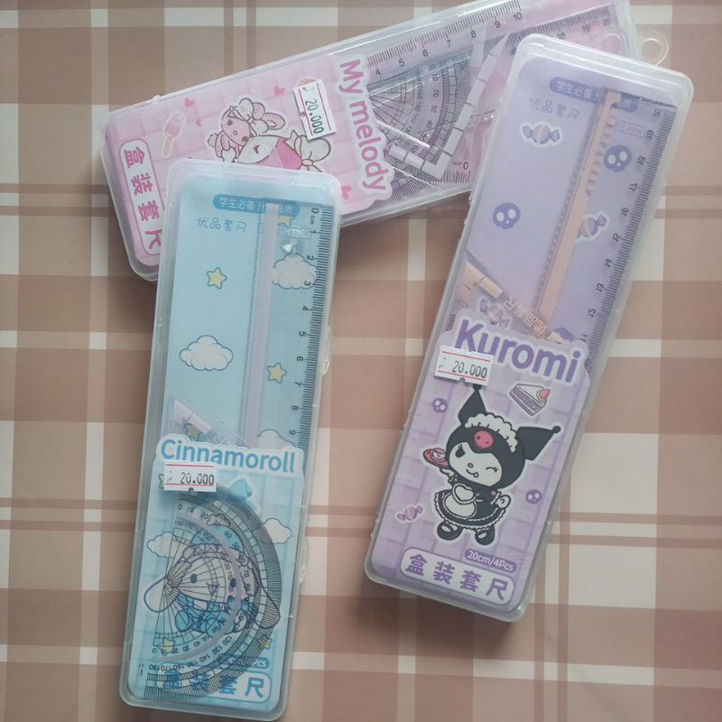 

Set penggaris box sanrio