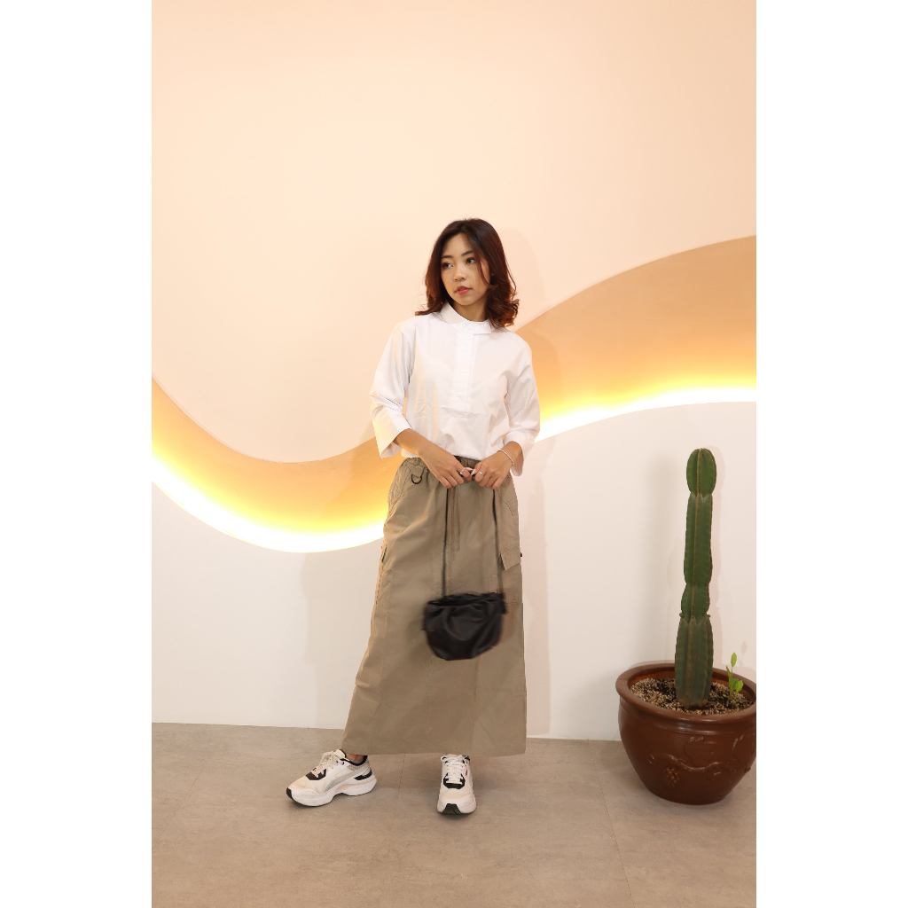 Blouse Atasan Missty Wanita Warna Putih Lengan Panjang Model Korea (36602)