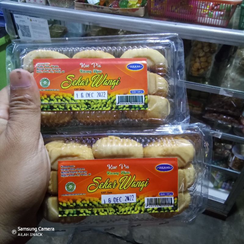 

kue pia kacang hijau isi 9 | AILAH SNACK