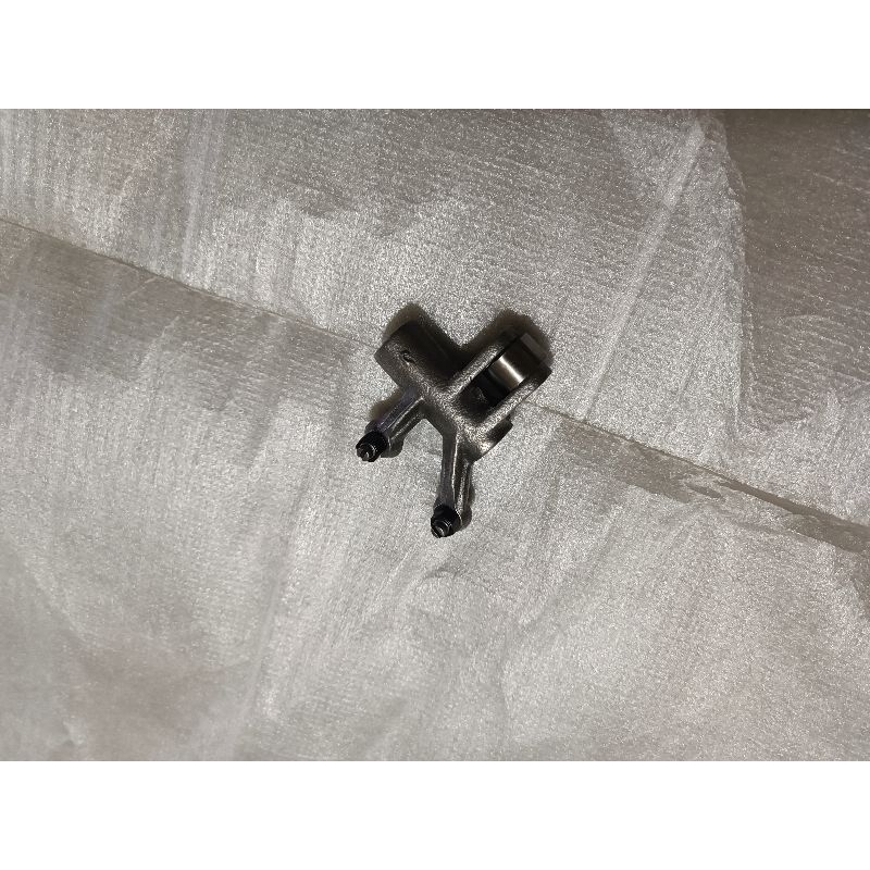 Rocker arm platuk klep in minerva megelli 250cc gen2