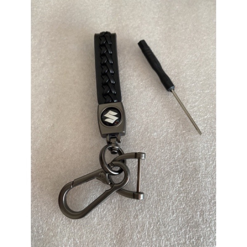 Gantungan Kunci Mobil Suzuki