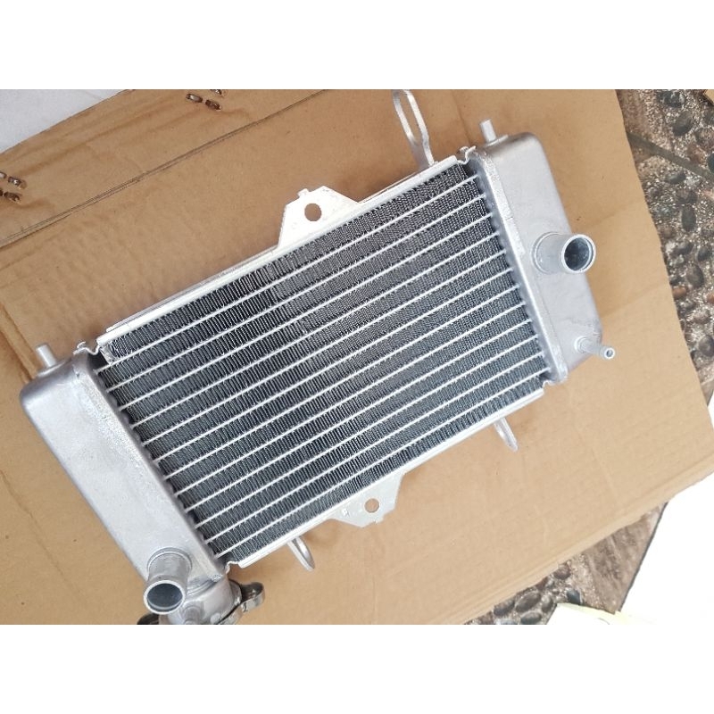 RADIATOR VIXION LAMA VIXION NEW