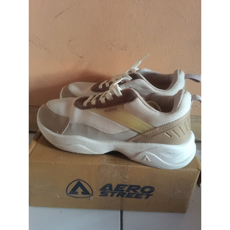 preloved sepatu aerostreet