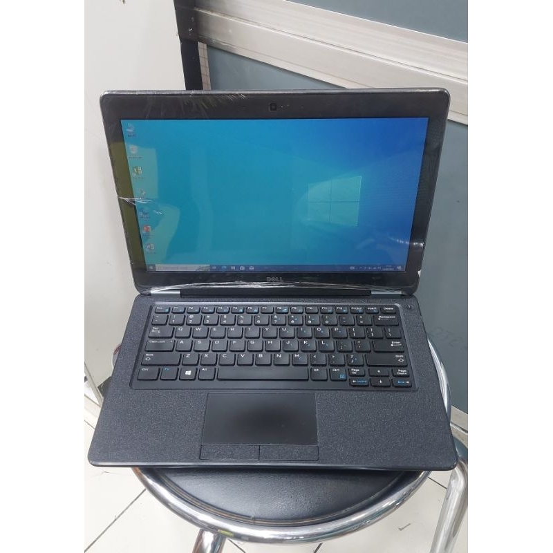 Laptop latitude dell E7250 core i7-5600U 8Gb 12inch ssd 256Gb bekas