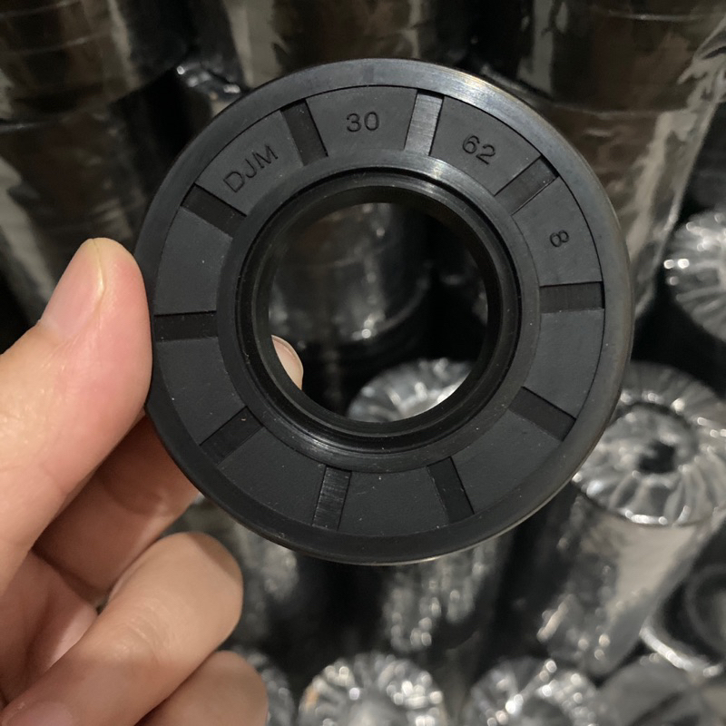 Oil Seal TC 30 62 8 / TC 30x62x8
