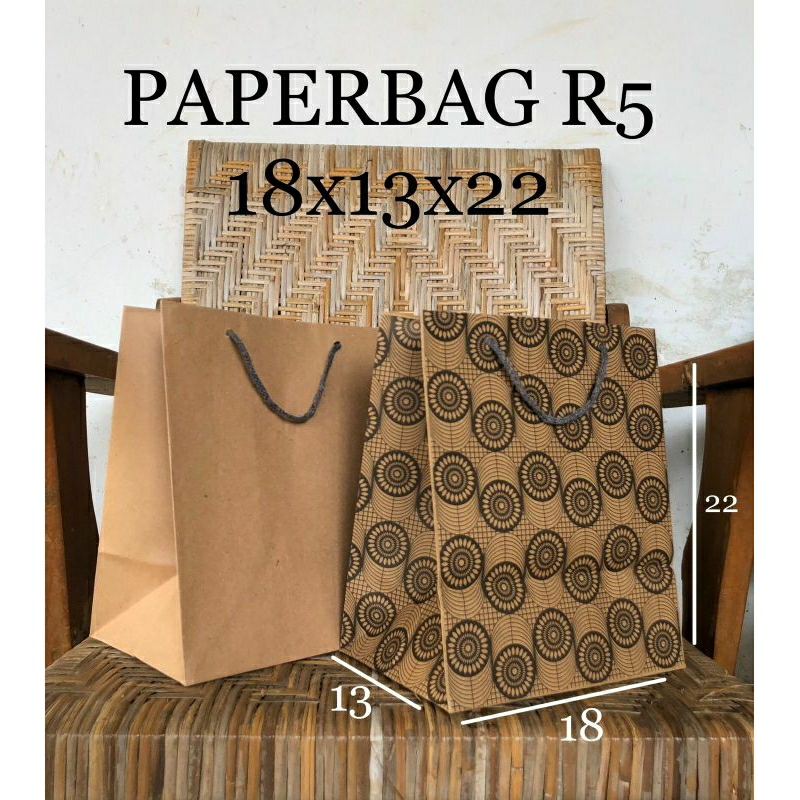 

PAPERBAG R5 ukuran 18x13x22cm