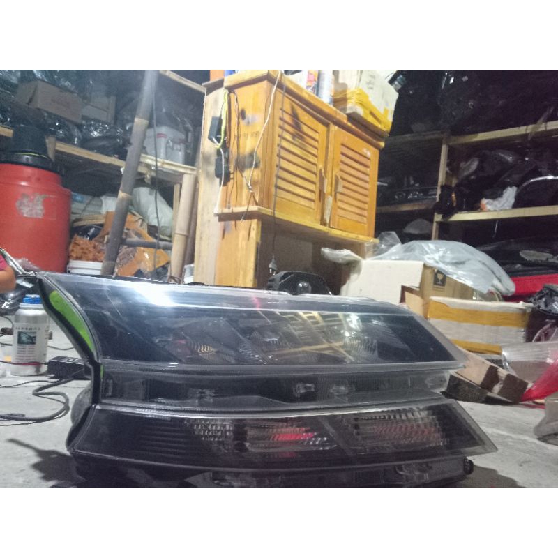 headlamp avanza 2020