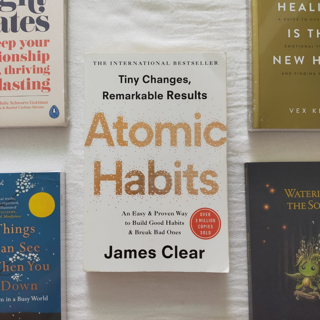 Atomic Habits by James Clear/ Original Import English Book Novel