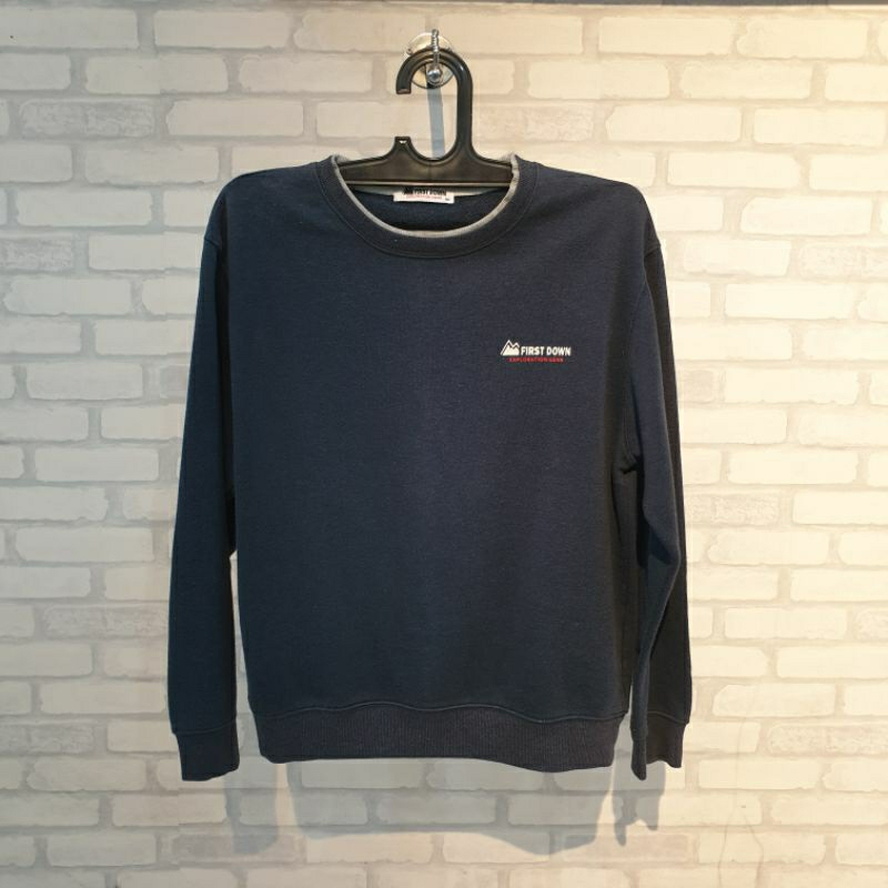 [Second] Sweater FIRST DOWN