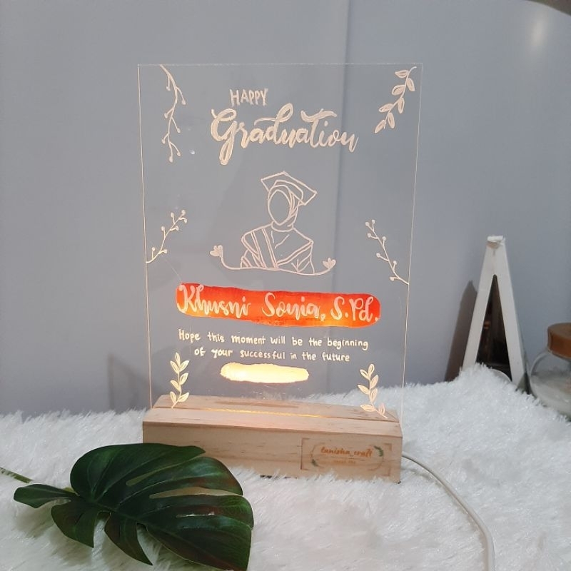 

Hampers custom| Hampers wisuda| Kado wisuda | Kado nikah